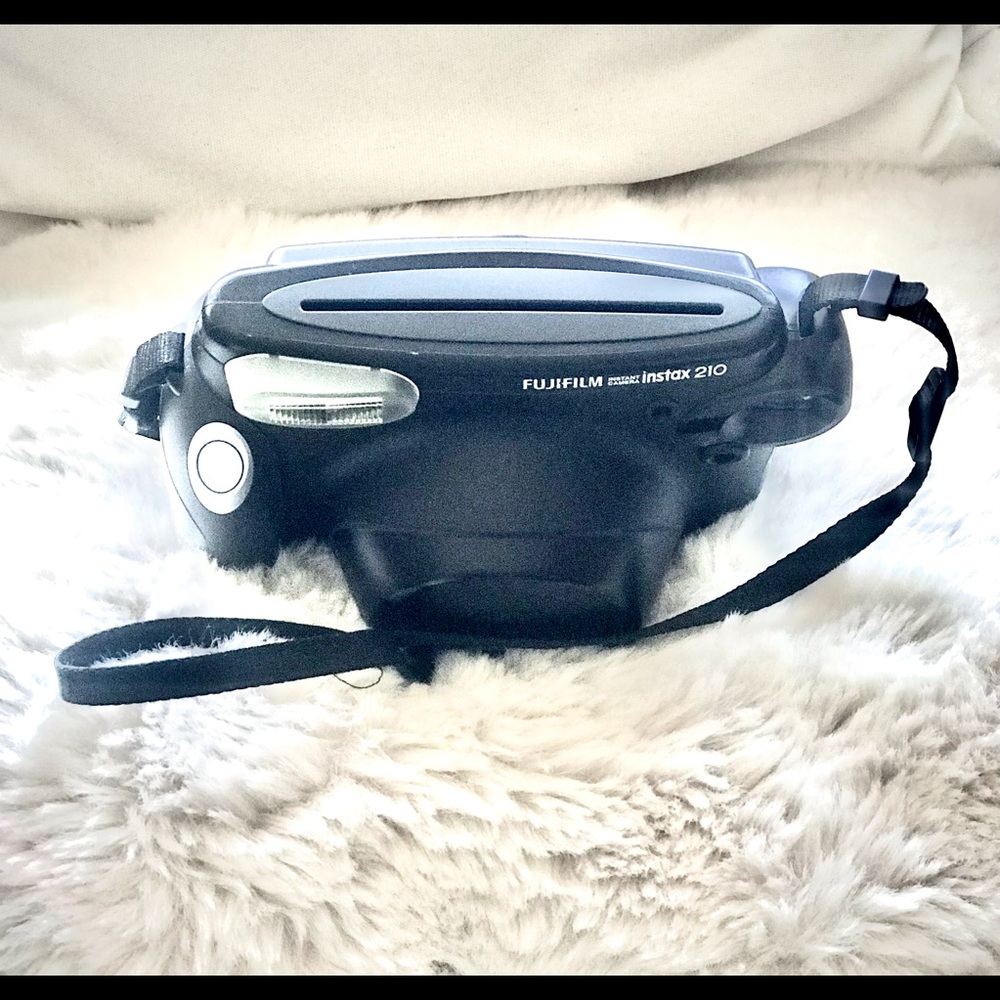Fujifilm Instant Camera-Instax 210